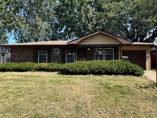 2822 Sunset Drive, Granite City, IL 62040