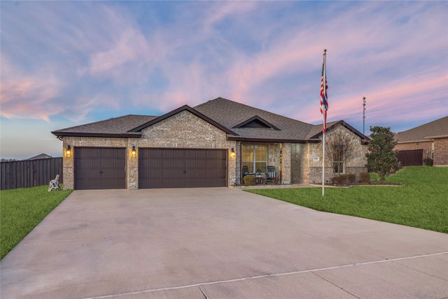 302 Amber Lane, Nevada, TX 75173