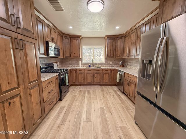 120 Pennsylvania Avenue, Patagonia, AZ 85624