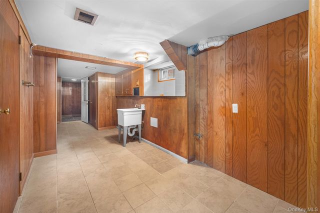 24420 73rd Avenue, Little Neck, NY 11362