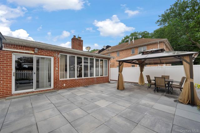 24420 73rd Avenue, Little Neck, NY 11362