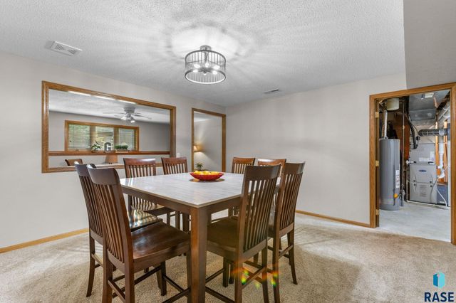 1800 N Ranch Oak Pl Place, Sioux Falls, SD 57110