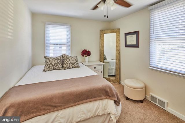 214 POTOMAC RD, Wilmington, DE 19803