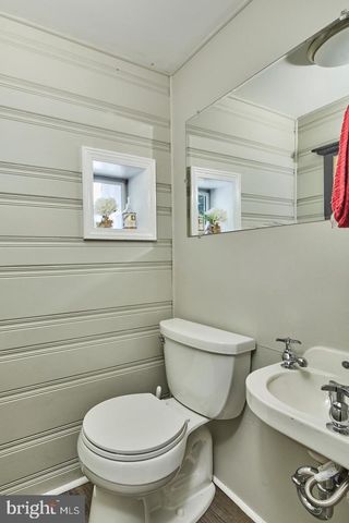 214 POTOMAC RD, Wilmington, DE 19803