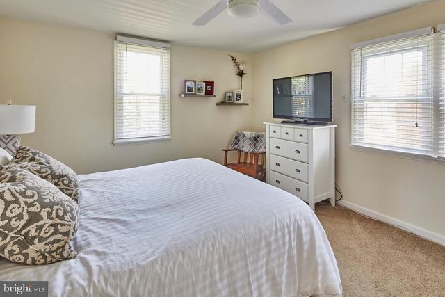 214 POTOMAC RD, Wilmington, DE 19803