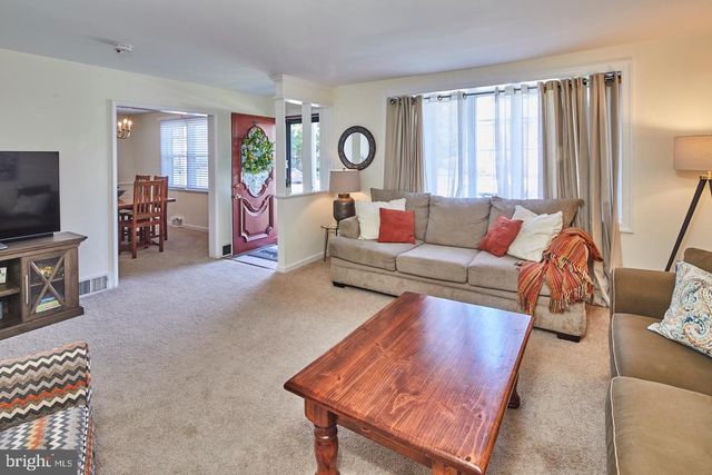 214 POTOMAC RD, Wilmington, DE 19803