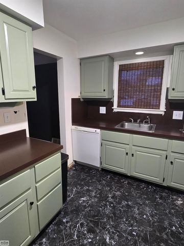 520 N Alexander Street, Royal Oak, MI 48067