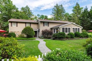 60 Traver Road, Pleasant Valley, NY 12569