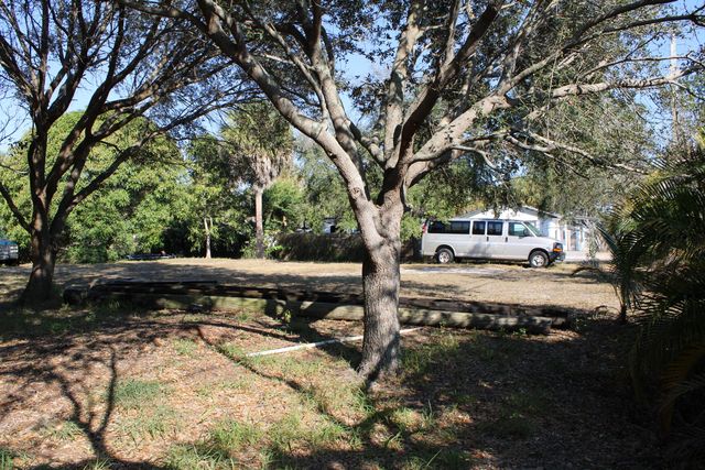 2619 Hiawatha Avenue, West Palm Beach, FL 33409