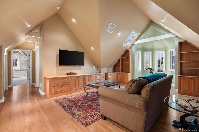 5530 E 6th Avenue, Denver, CO 80220