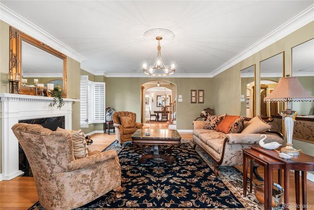 5530 E 6th Avenue, Denver, CO 80220