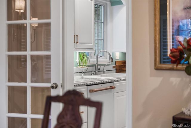 5530 E 6th Avenue, Denver, CO 80220