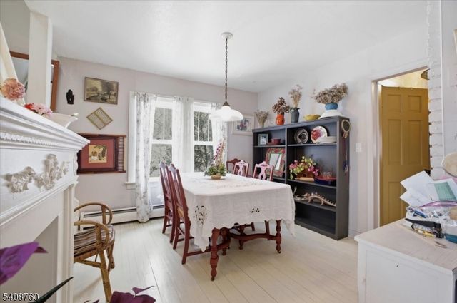 69 Kostenbader Rd, Hope Twp., NJ 07825