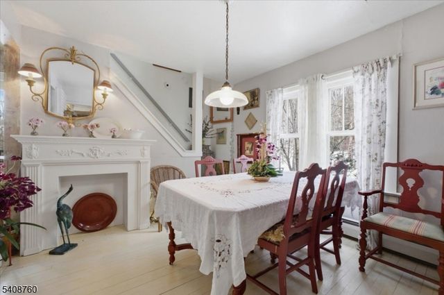 69 Kostenbader Rd, Hope Twp., NJ 07825