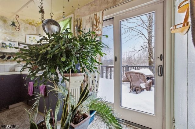 69 Kostenbader Rd, Hope Twp., NJ 07825