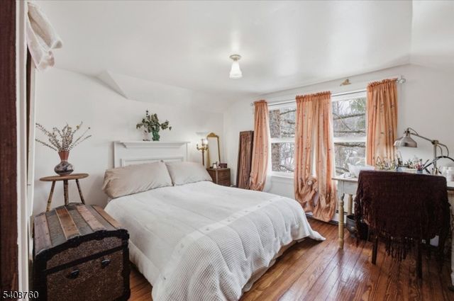 69 Kostenbader Rd, Hope Twp., NJ 07825