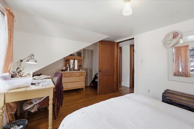 69 Kostenbader Rd, Hope Twp., NJ 07825