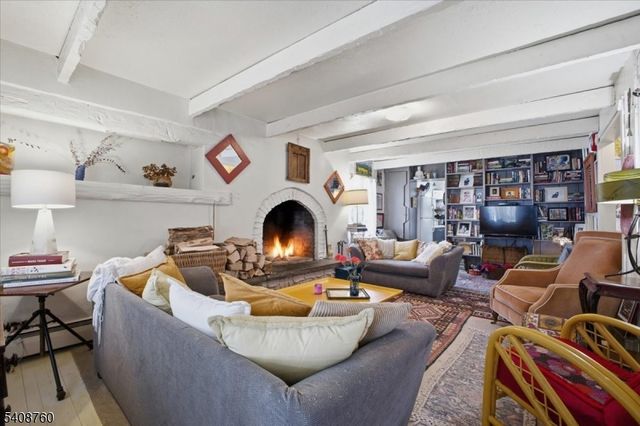 69 Kostenbader Rd, Hope Twp., NJ 07825