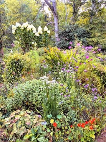 69 Kostenbader Rd, Hope Twp., NJ 07825