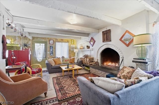 69 Kostenbader Rd, Hope Twp., NJ 07825