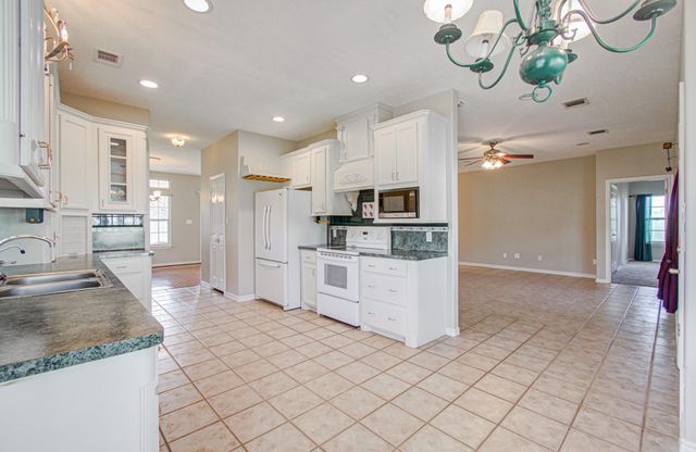 6081 Fm-3081, Willis, TX 77378