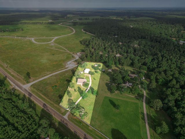 6081 Fm-3081, Willis, TX 77378