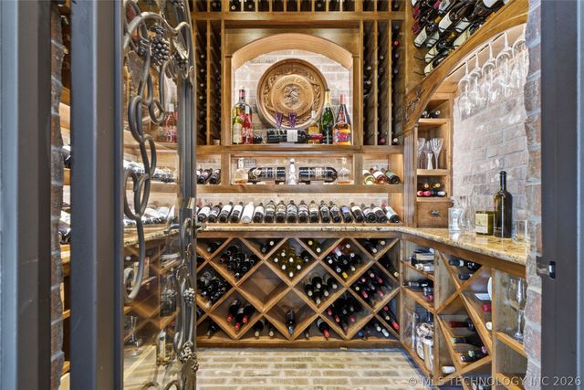 2549 S Evanston Avenue, Tulsa, OK 74114