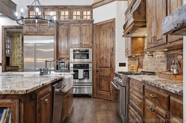 2549 S Evanston Avenue, Tulsa, OK 74114