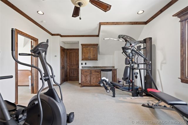 2549 S Evanston Avenue, Tulsa, OK 74114