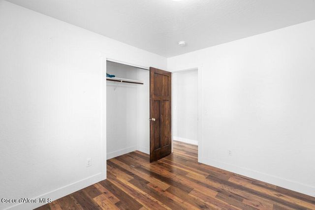 202 Silver Saddle CT, Pinehurst, ID 83850