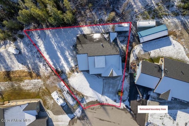 202 Silver Saddle CT, Pinehurst, ID 83850