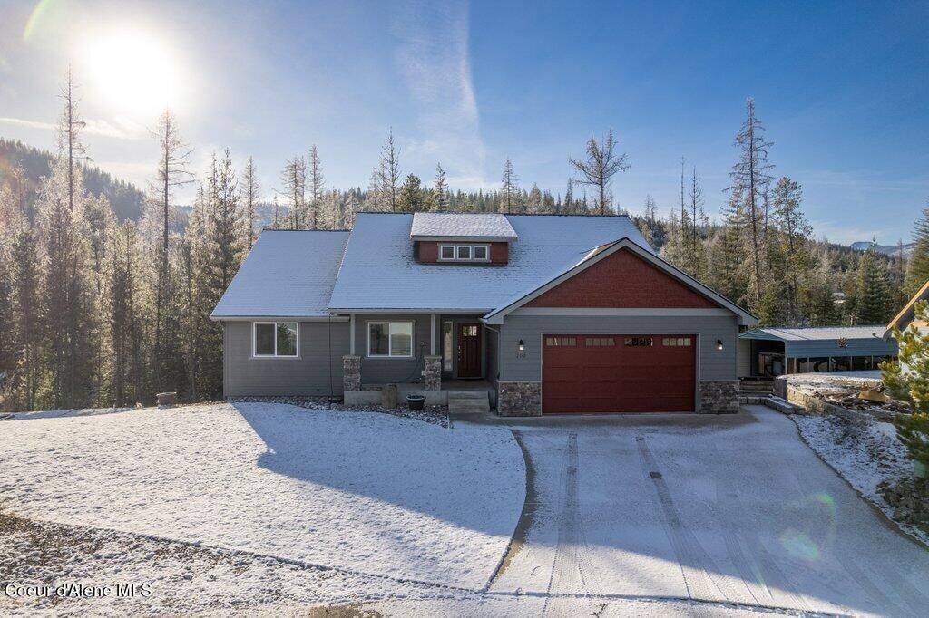 202 Silver Saddle CT, Pinehurst, ID 83850