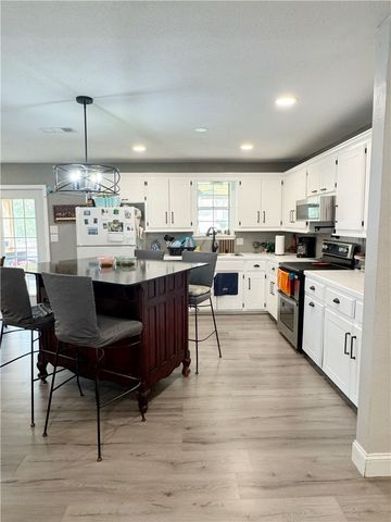 1035 E Gum Street, Russellville, AR 72802