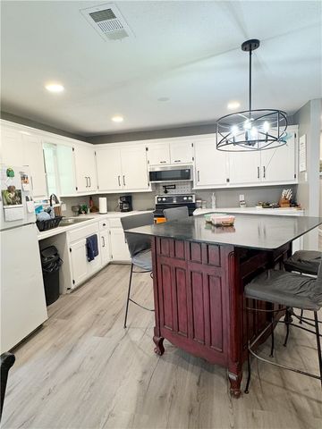 1035 E Gum Street, Russellville, AR 72802