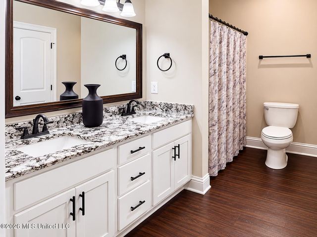 11456 Memphis Circle, Ocean Springs, MS 39564
