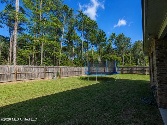 11456 Memphis Circle, Ocean Springs, MS 39564