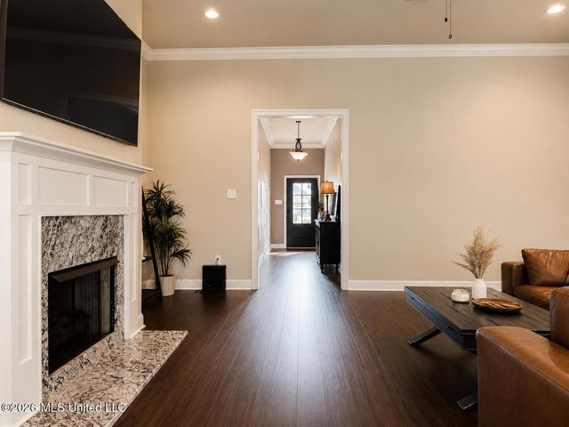 11456 Memphis Circle, Ocean Springs, MS 39564