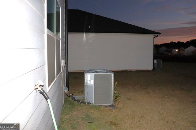 341 Graham Campbell Lane, Statham, GA 30666