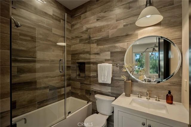 16130 Otsego Street, Encino, CA 91436