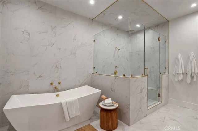 16130 Otsego Street, Encino, CA 91436