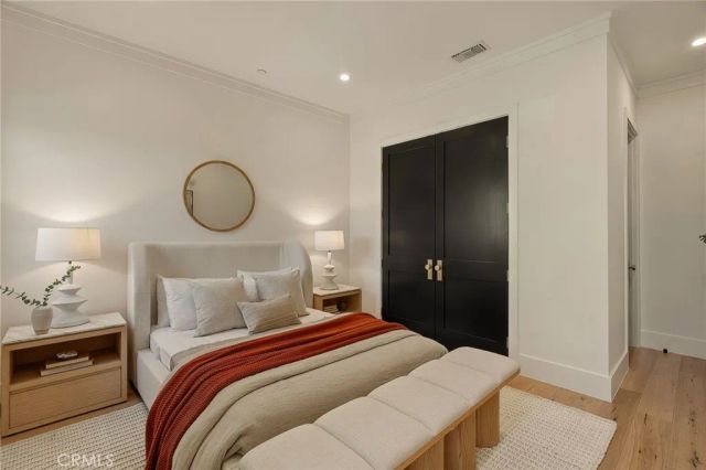 16130 Otsego Street, Encino, CA 91436