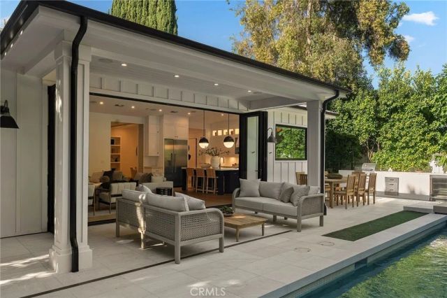 16130 Otsego Street, Encino, CA 91436