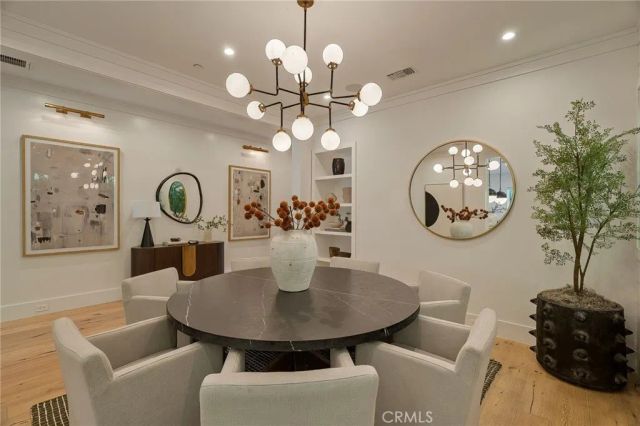 16130 Otsego Street, Encino, CA 91436