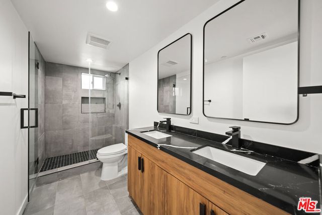 6049 Craner Avenue 2, North Hollywood, CA 91606