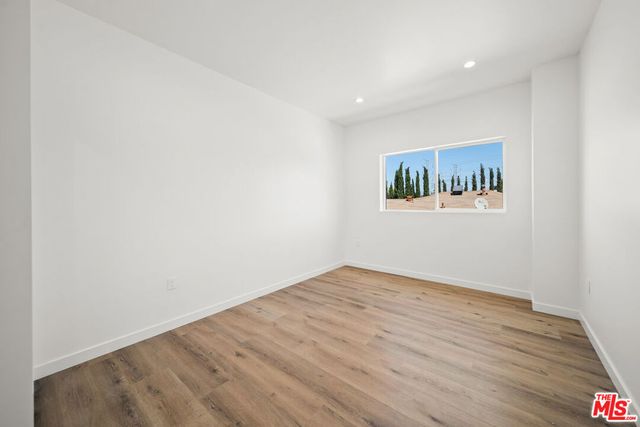 6049 Craner Avenue 2, North Hollywood, CA 91606