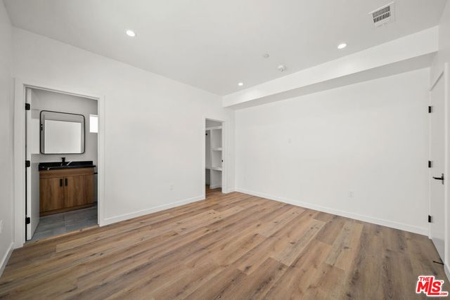 6049 Craner Avenue 2, North Hollywood, CA 91606