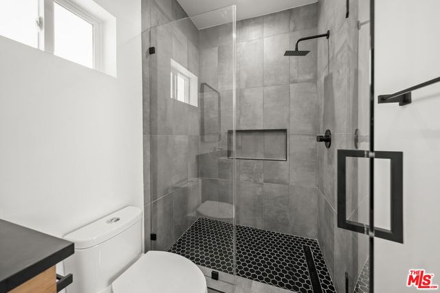 6049 Craner Avenue 2, North Hollywood, CA 91606