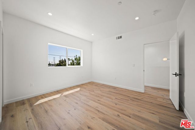 6049 Craner Avenue 2, North Hollywood, CA 91606