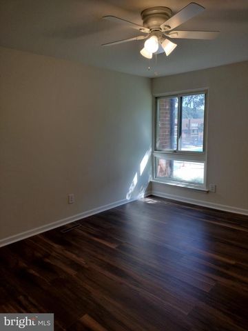 3240 FAIRWAY DR #3240, Wilmington, DE 19808