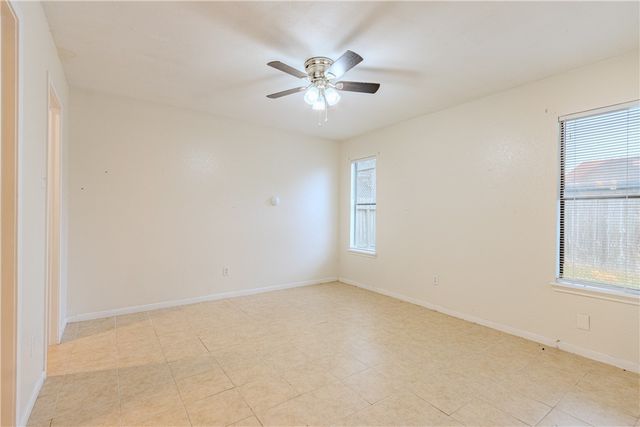 6005 Deer Creek Dr, Corpus Christi, TX 78415
